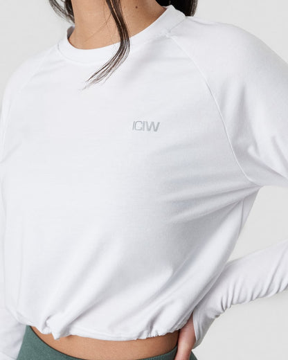 define cropped adjustable long sleeve white