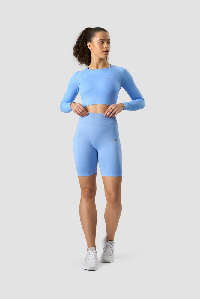 define seamless ls crop top daisy blue