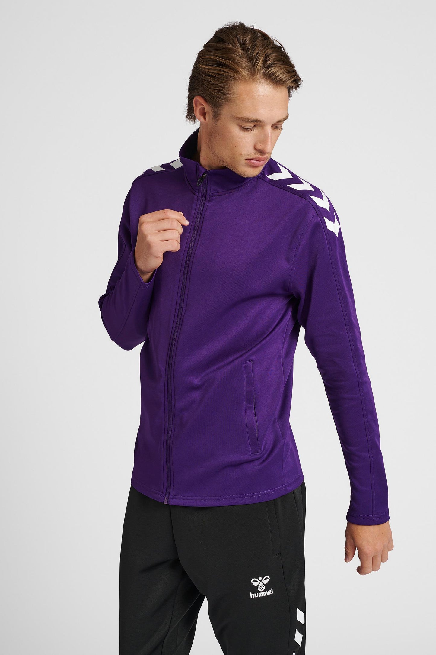 HUMMEL - Hmlcore Xk Poly Zip Sweat - Acai/white