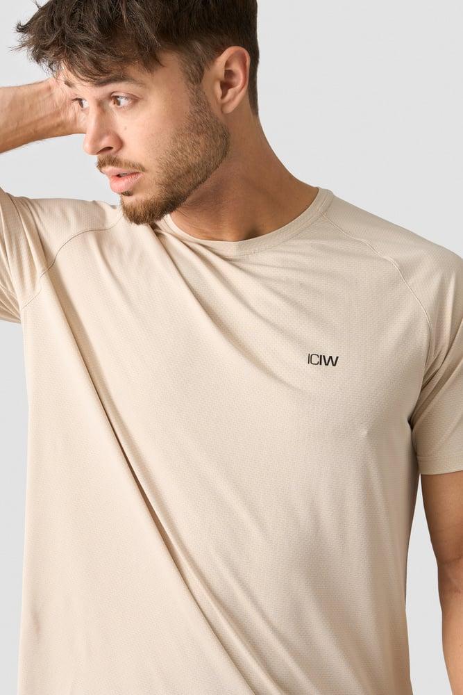 ICANIWILL - Stride Raglan T-shirt - Beige