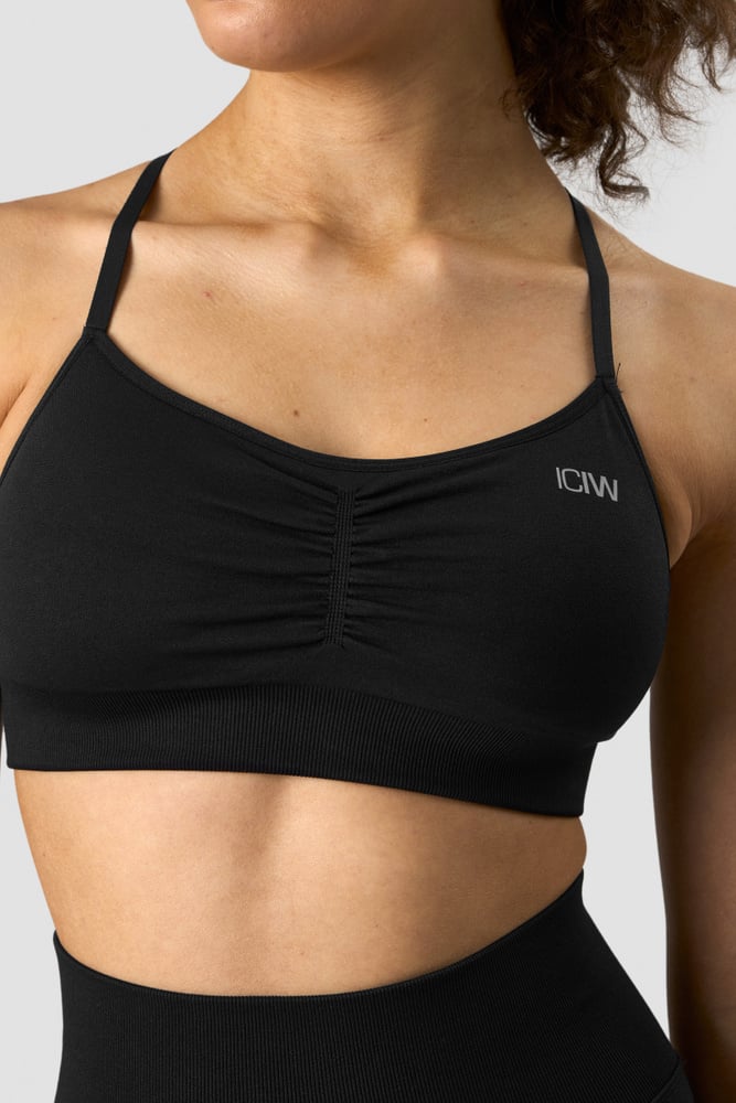 scrunch seamless sports bra black